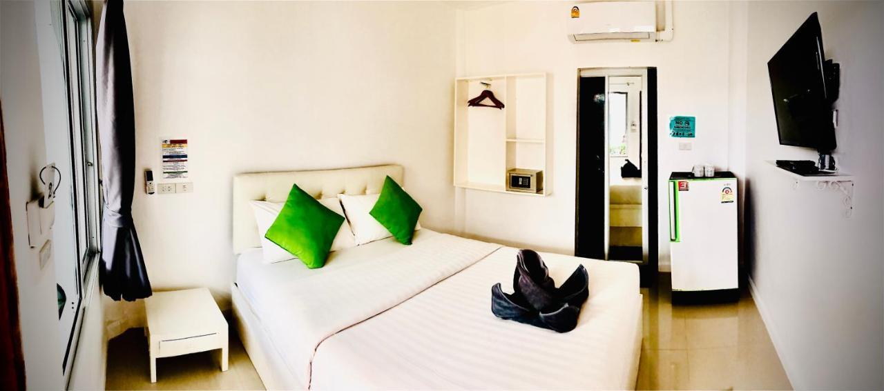 Koh Larn White House Hotel Luaran gambar