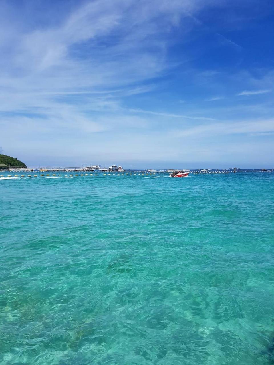Koh Larn White House Hotel Luaran gambar